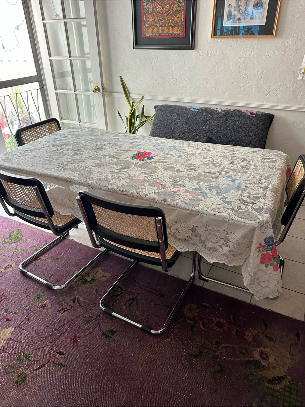 Classic Vintage White Lace Floral Tablecloth with Roses